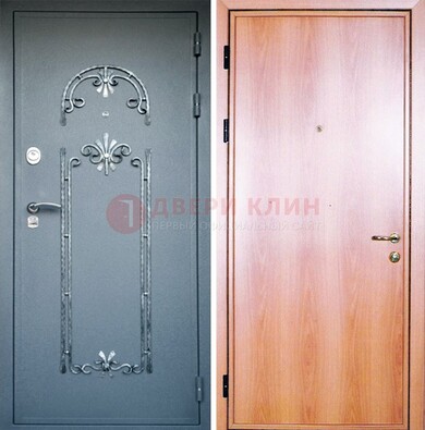 Железная дверь с ковкой ламинат внутри ДК-11 в квартиру в Омске