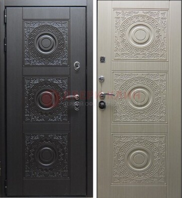 Темная стальная дверь с МДФ ДМ-161 для коттеджа в Омске