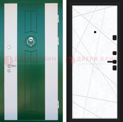 Зеленая железная дверь с панелями МДФ ДМ-369 в Омске