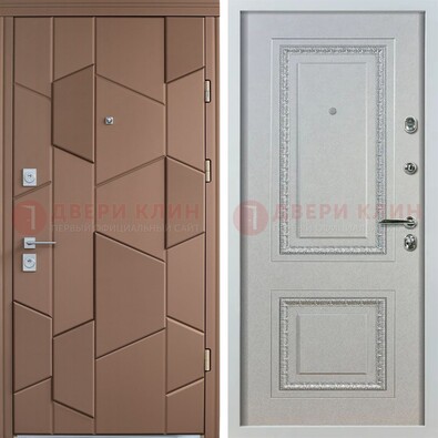 Квартирная стальная дверь с разными панелями МДФ ДМ-496 в Омске