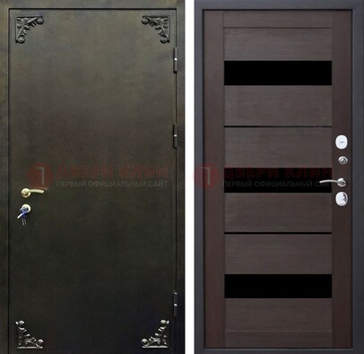 Темная входная дверь с порошковым покрытием и МДФ со стеклом ДП-236 в Омске