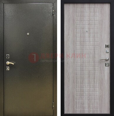 Железная темная дверь с порошковым покрытием и филенчатой МДФ ДП-297 в Омске