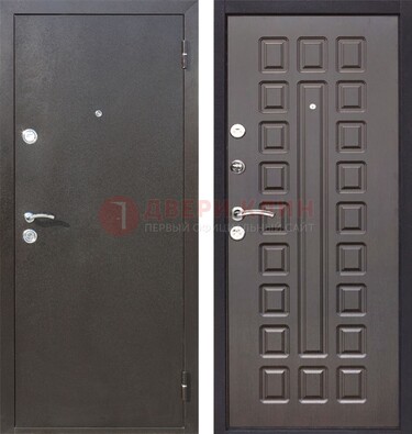 Коричневая железная дверь с порошковым окрасом ДП-63 в Омске