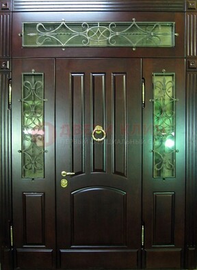 Стальная парадная дверь со стеклом и ковкой ДПР-18 для деревянного дома в Омске