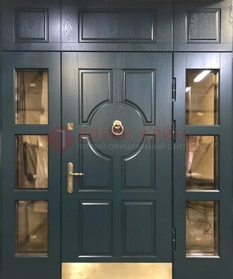 Стальная парадная дверь ДПР-64 со стеклопакетом в Омске