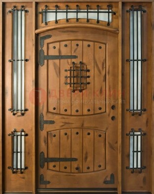 Парадная дверь с коваными элементами ДПР-68 в коттедж в Омске