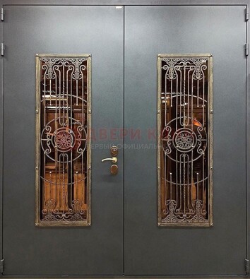 Входная металлическая парадная дверь со стеклом и ковкой ДПР-81 в Омске