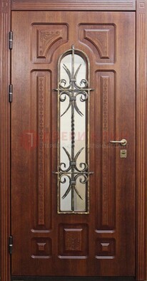 Тяжелая стальная дверь со стеклом и ковкой ДСК-42 в Омске