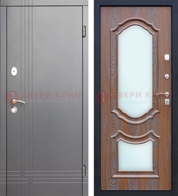 Серая входная дверь со светлой МДФ и зеркалами внутри ДЗ-77 в Омске